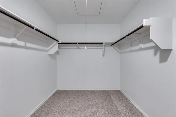 $2,400 | 269 Cal Frd Drive, Justin, TX 76247