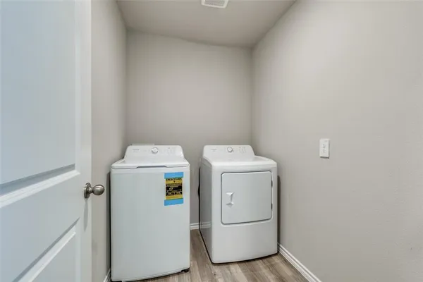 $2,400 | 269 Cal Frd Drive, Justin, TX 76247