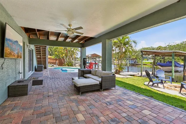 $799,900 | 9212 River Cove Drive, Riverview, FL 33578