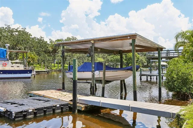 $799,900 | 9212 River Cove Drive, Riverview, FL 33578