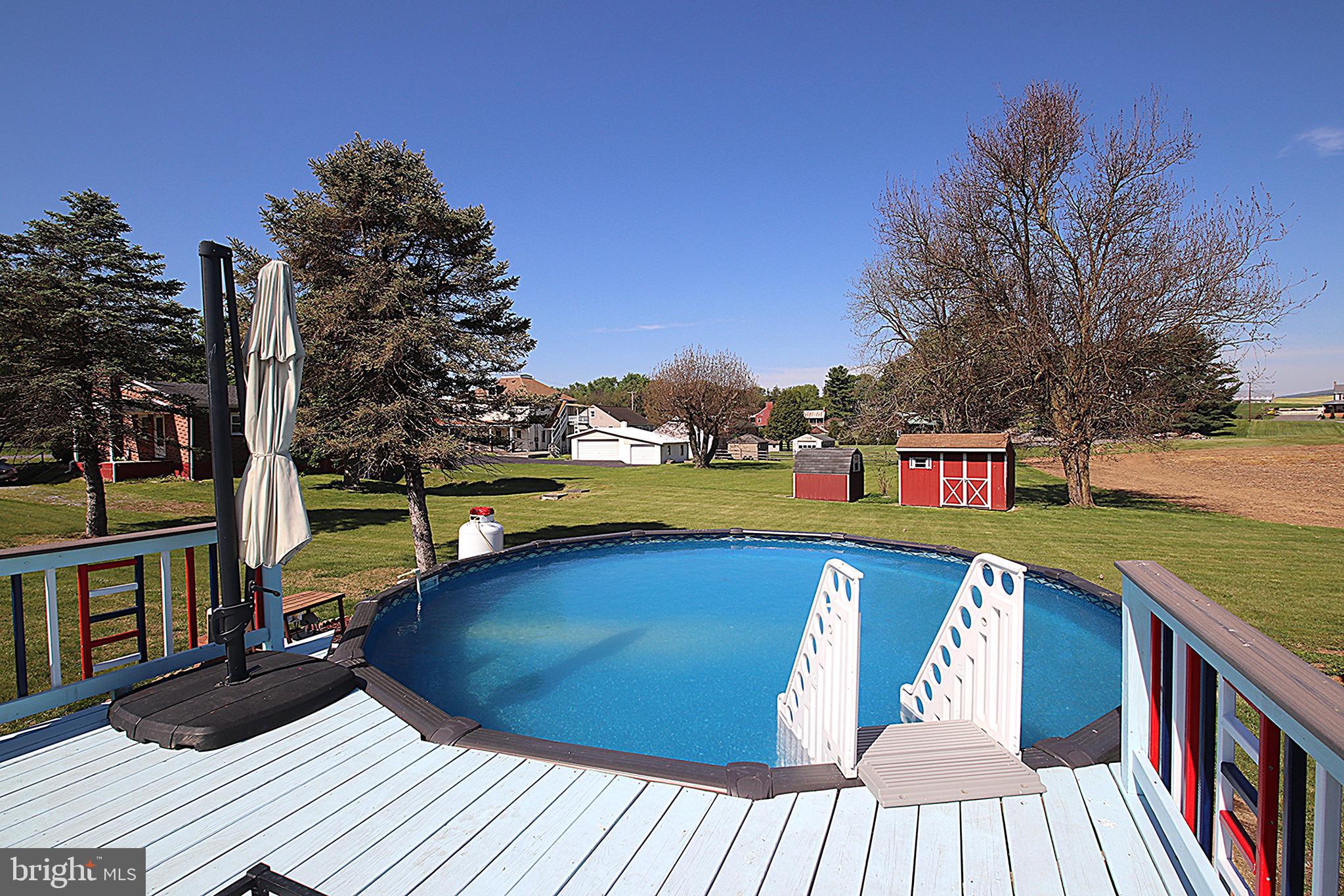 14540 National Pike Clear Spring, MD 21722 - Photo 32 of 37 New deck and heated pool
