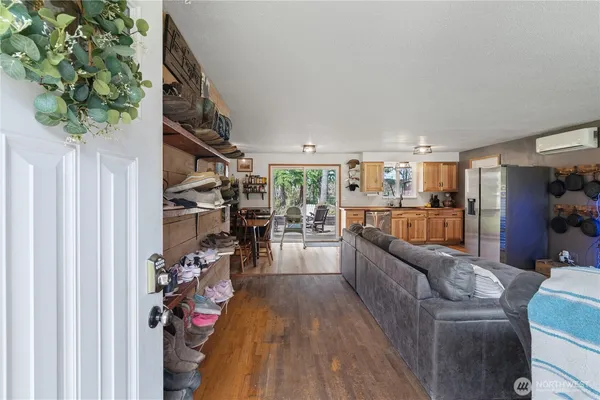 $365,000 | 4653 Wishkah Road, Aberdeen, WA 98520