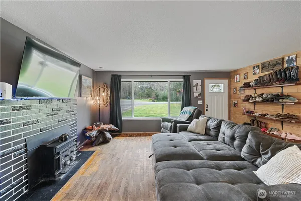 $365,000 | 4653 Wishkah Road, Aberdeen, WA 98520