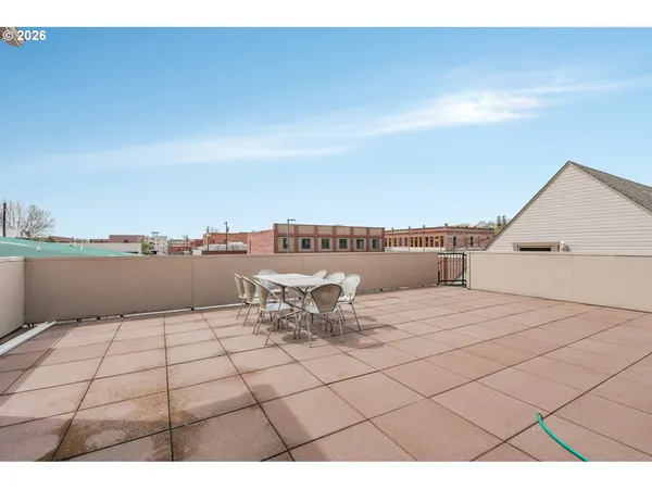 $950,000 | 233 Southeast 4th Street, Pendleton, OR 97801