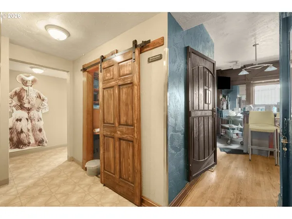 $950,000 | 233 Southeast 4th Street, Pendleton, OR 97801