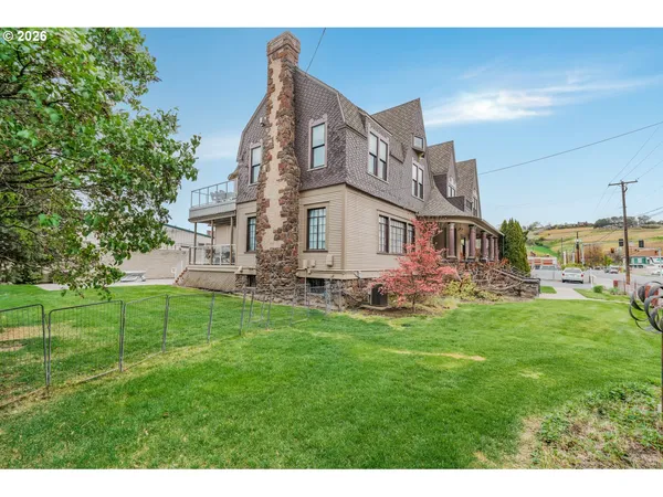 $950,000 | 233 Southeast 4th Street, Pendleton, OR 97801