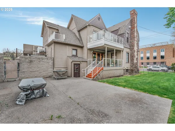 $950,000 | 233 Southeast 4th Street, Pendleton, OR 97801