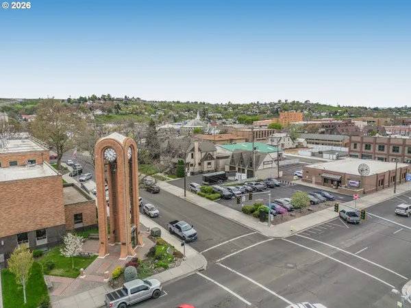$950,000 | 233 Southeast 4th Street, Pendleton, OR 97801