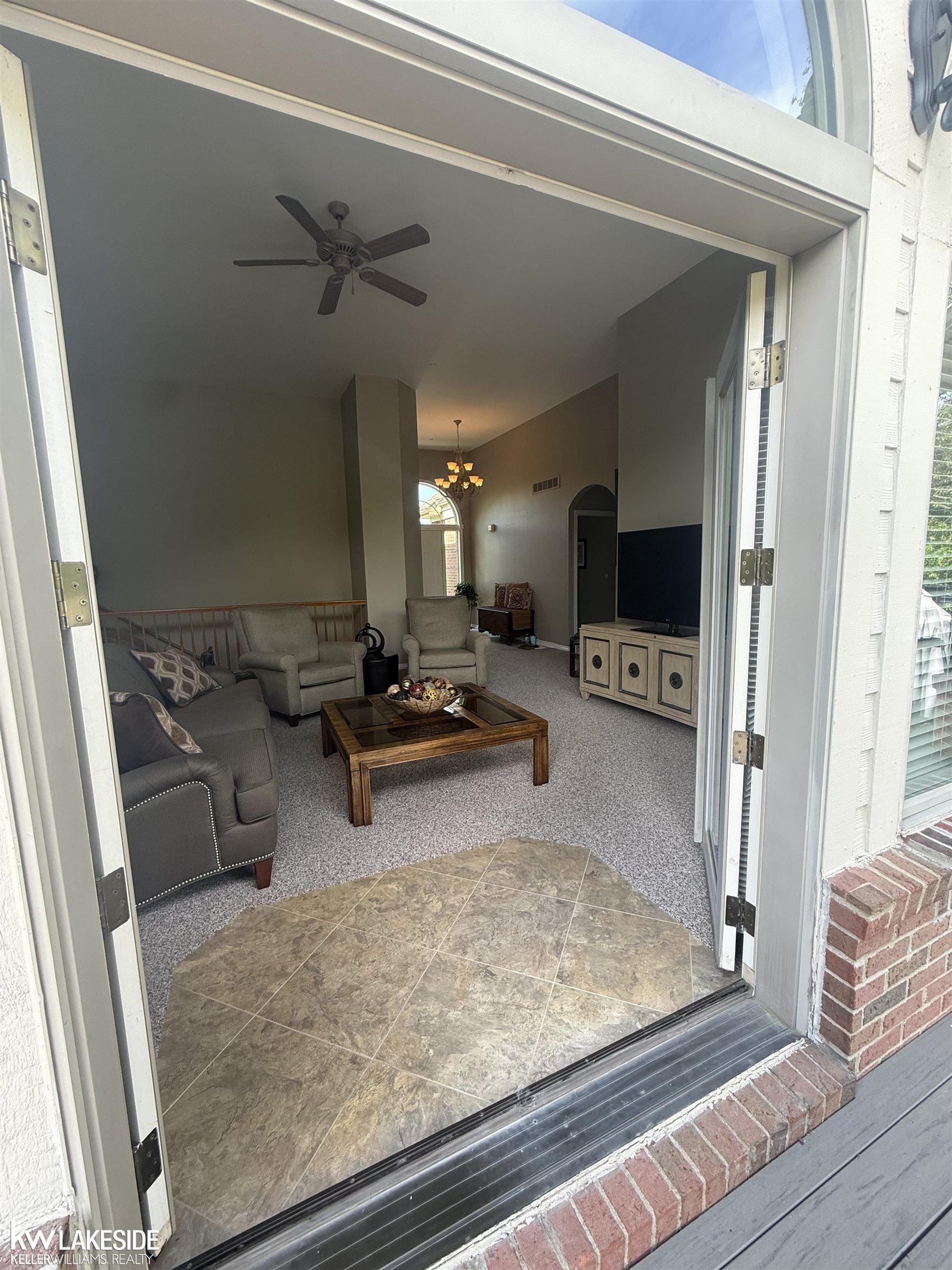 901 Jack Pine Drive Rochester, MI 48306 - Photo 11 of 92