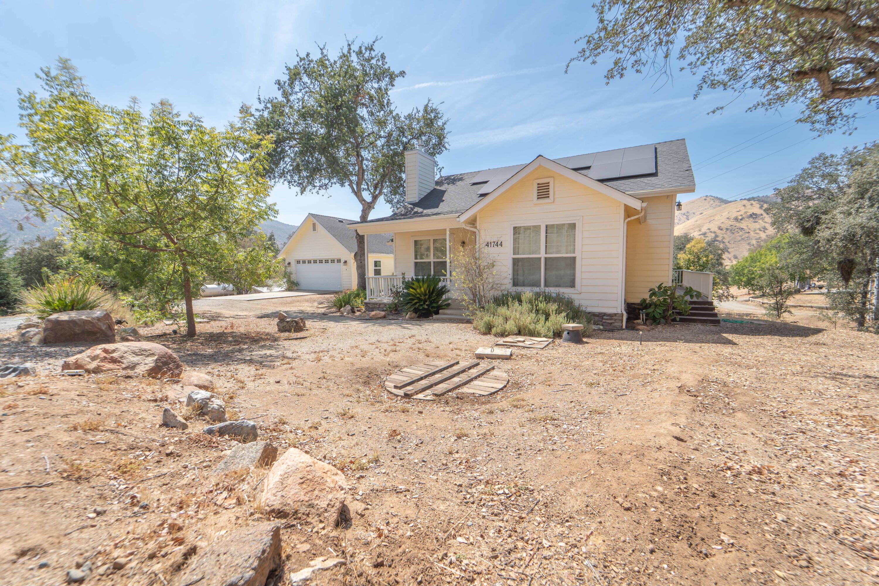 41744 South Fork Drive Three Rivers, CA 93271 - Photo 2 of 42 1