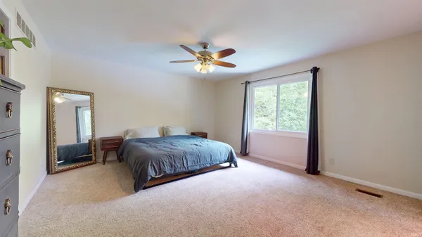 $449,900 | 6799 County Road 554 South, Newburgh, IN 47630