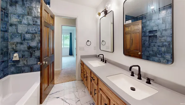 $449,900 | 6799 County Road 554 South, Newburgh, IN 47630