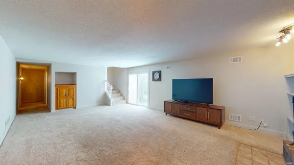 $449,900 | 6799 County Road 554 South, Newburgh, IN 47630