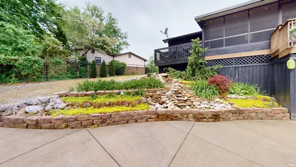 $449,900 | 6799 County Road 554 South, Newburgh, IN 47630