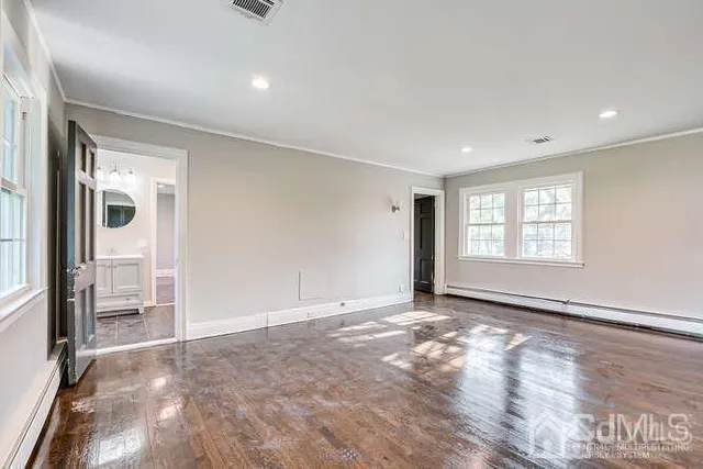 $5,200 | 55 Devon Road, Unit B, Colonia, NJ 07067