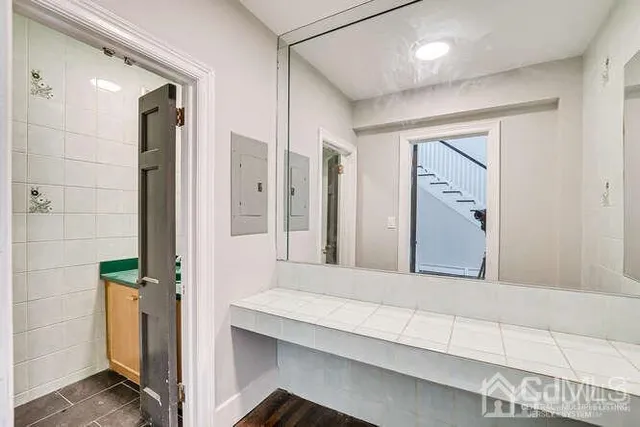 $5,200 | 55 Devon Road, Unit B, Colonia, NJ 07067