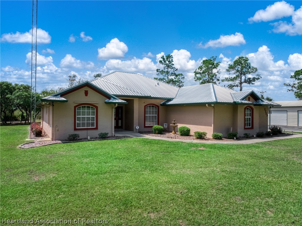 3723 Grand Concourse Sebring, FL 33875 - Photo 2 of 36