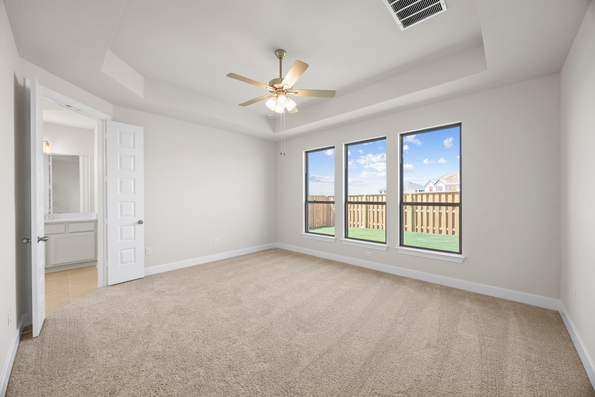 129 Emerald Grv Drive Georgetown, TX 78633 - Photo 11 of 34