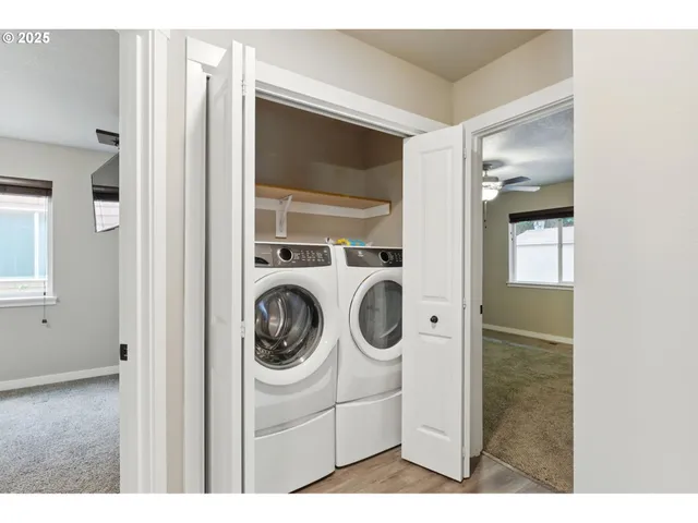 $489,999 | 1064 Necarney Avenue, Rockaway Beach, OR 97136