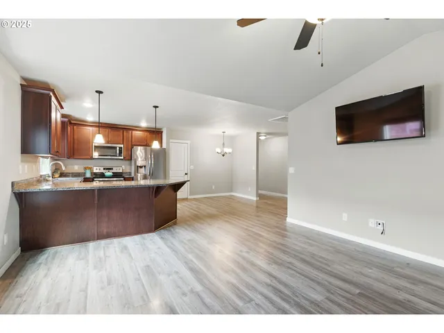 $489,999 | 1064 Necarney Avenue, Rockaway Beach, OR 97136