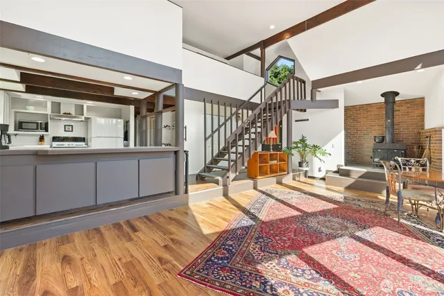 a view of a living room