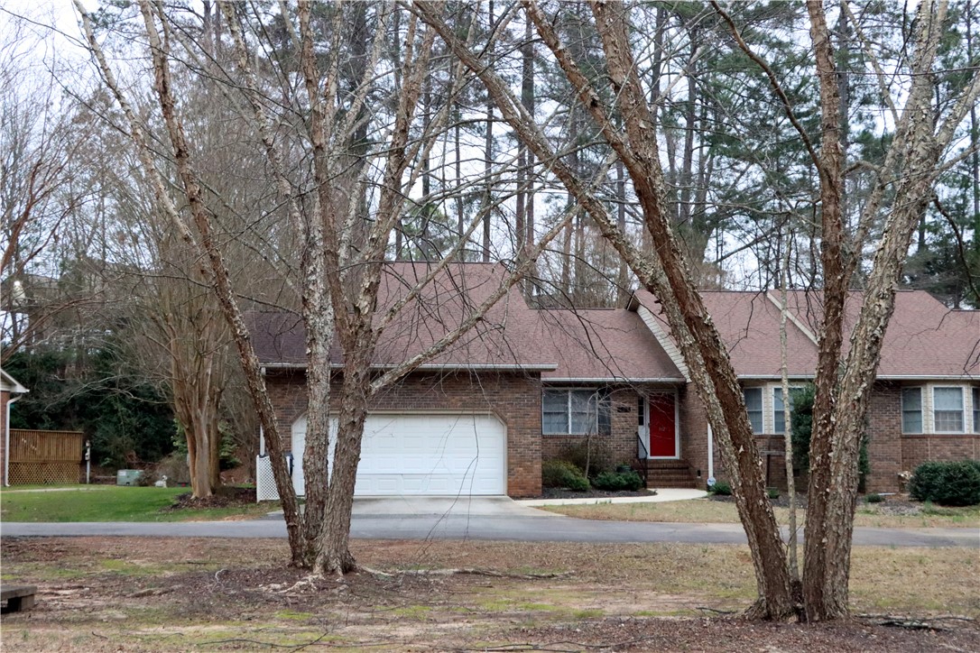 102 Holly Ridge Drive Anderson, SC 29621 - Photo 2 of 25 Gallery Image 2