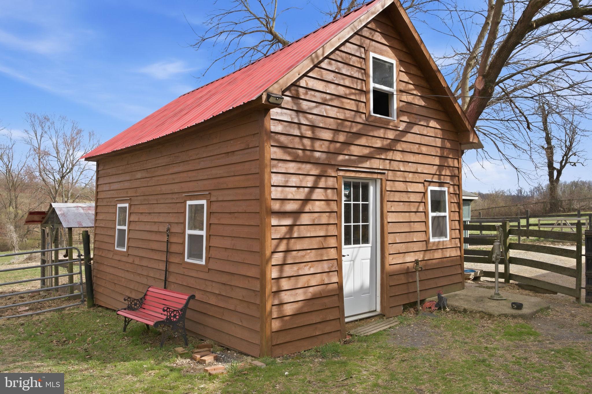 21627 Gunpowder Road Manchester, MD 21102 - Photo 29 of 32 Tack Room