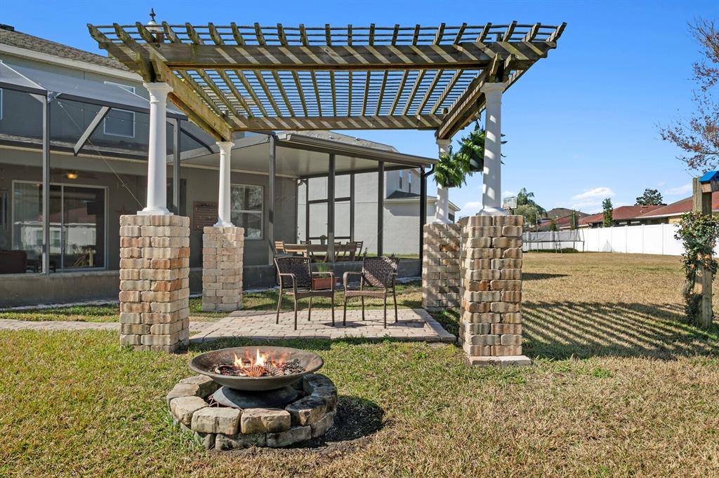 2839 Maple Brook Loop Lutz, FL 33558 - Photo 22 of 61