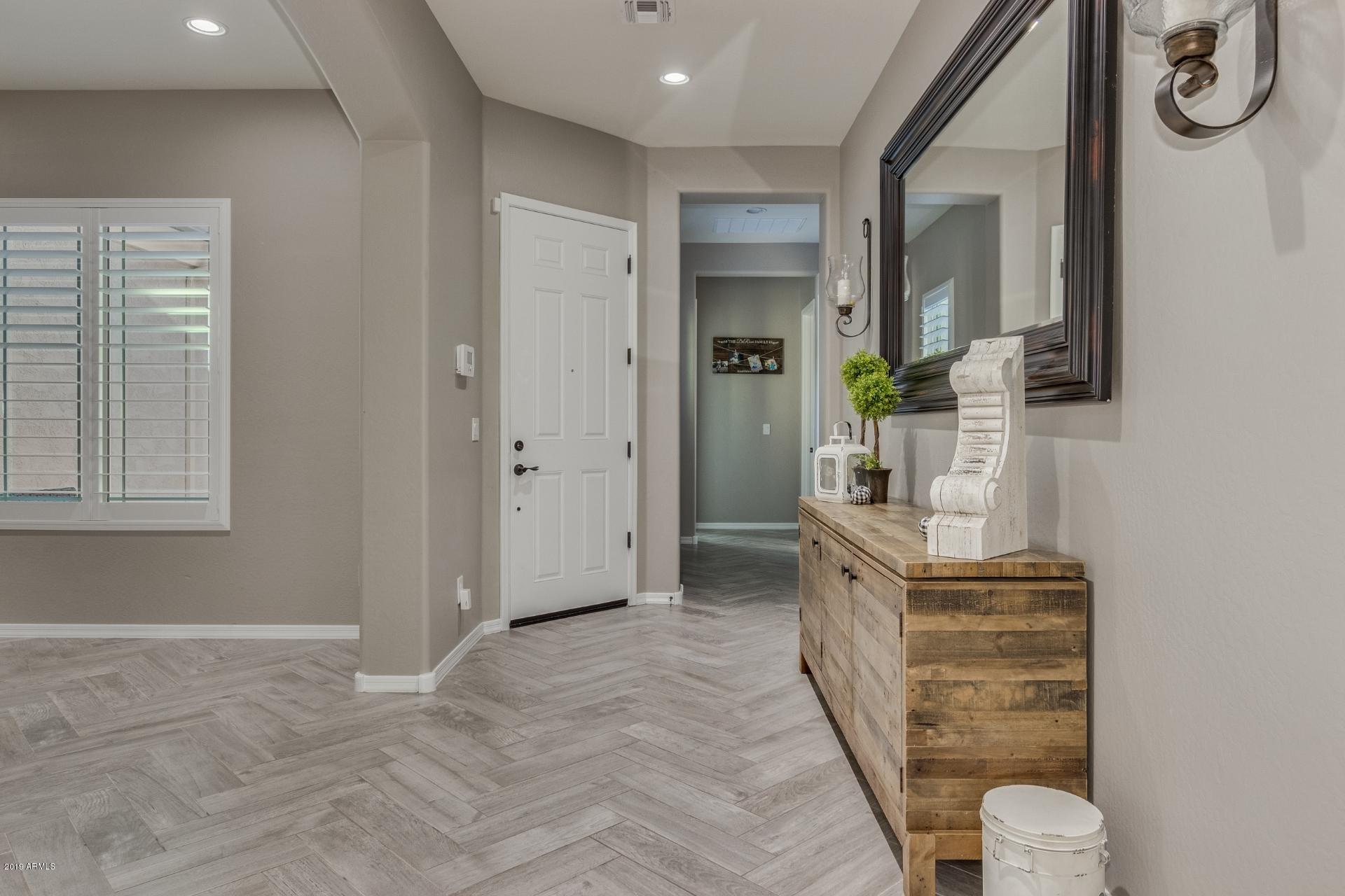 1610 West Red Bird Road Phoenix, AZ 85085 - Photo 8 of 48 Entry