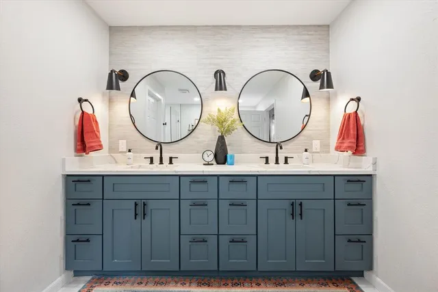 $5,500 | 1706 Dunn Street, Grapevine, TX 76051