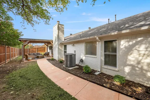 $5,500 | 1706 Dunn Street, Grapevine, TX 76051