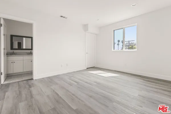 $4,303 | 2936 West Boulevard, Unit A, Los Angeles, CA 90016