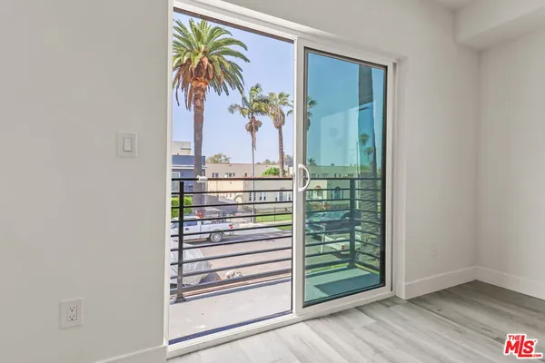 $4,303 | 2936 West Boulevard, Unit A, Los Angeles, CA 90016