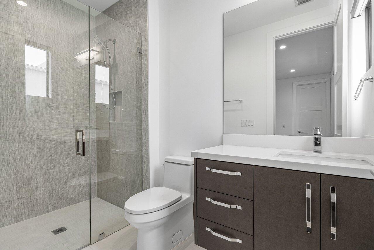 465 Northeast 4th Street Boca Raton, FL 33432 - Photo 25 of 32 23