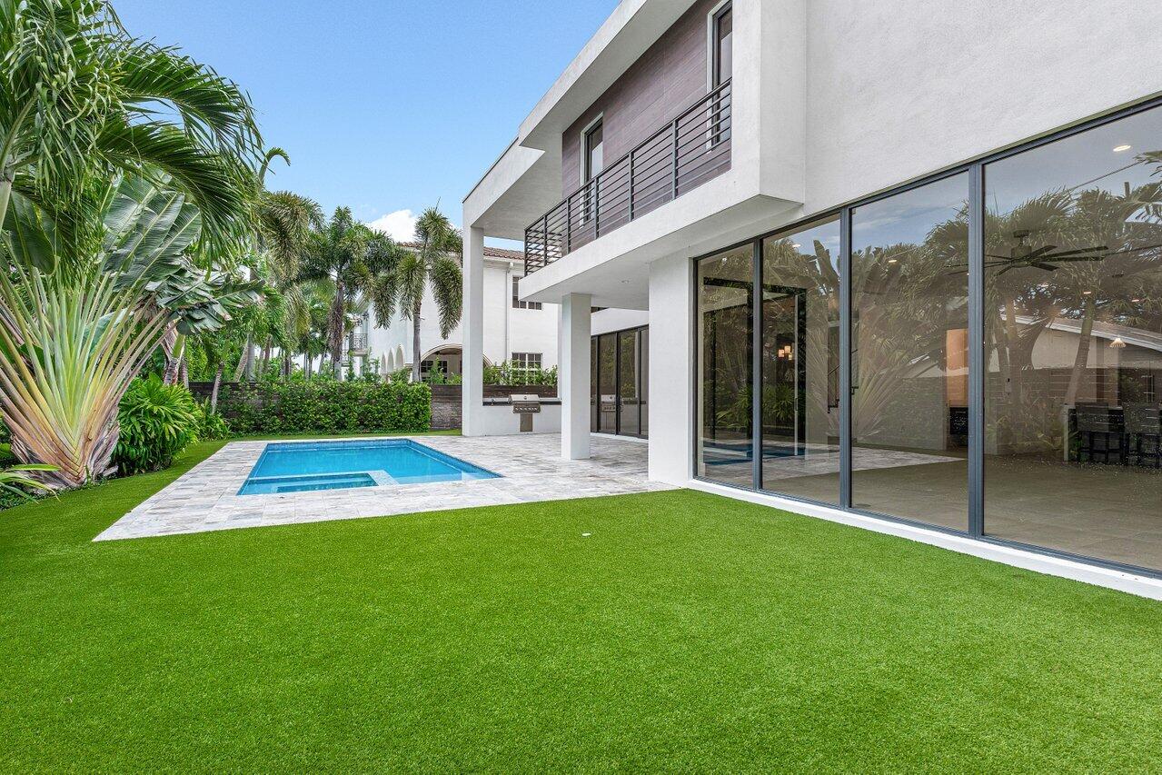 465 Northeast 4th Street Boca Raton, FL 33432 - Photo 28 of 32 26
