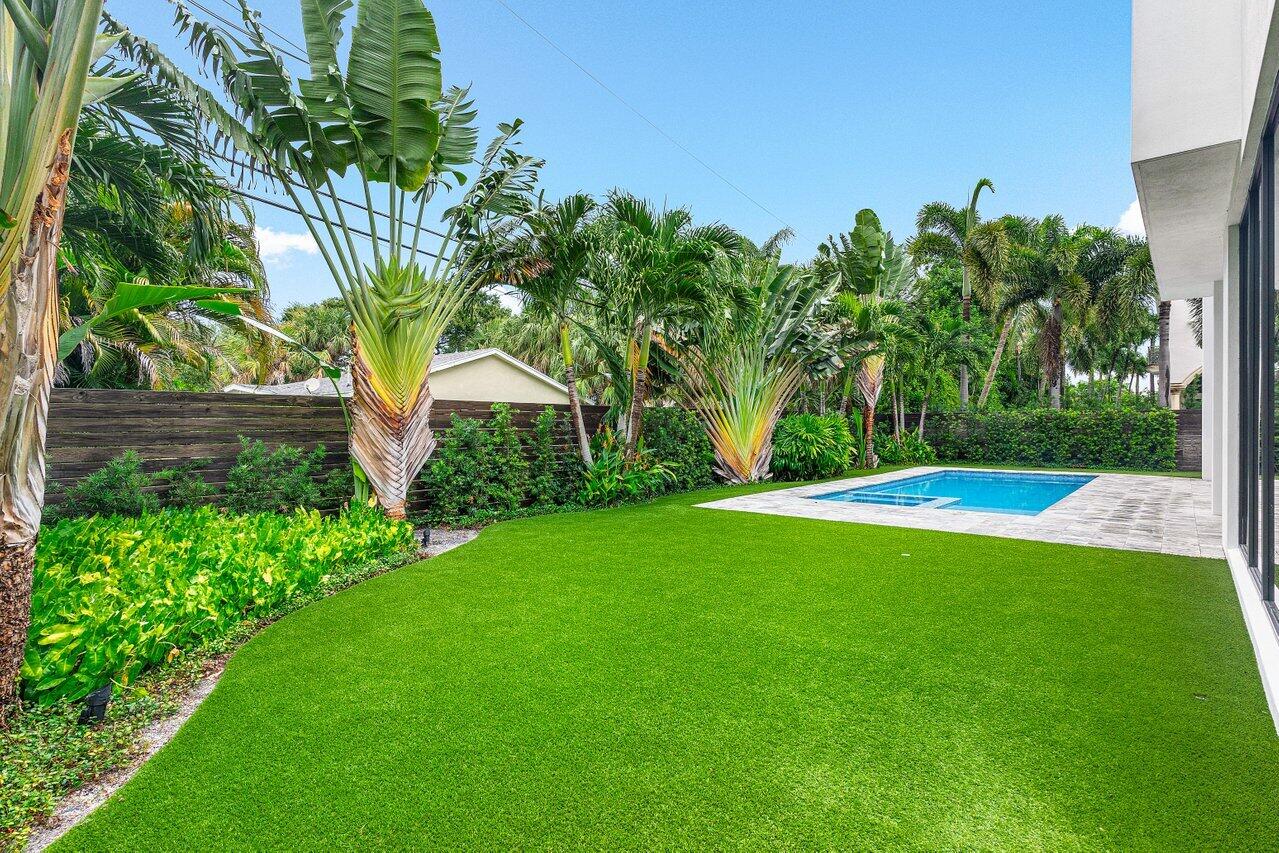 465 Northeast 4th Street Boca Raton, FL 33432 - Photo 29 of 32 27