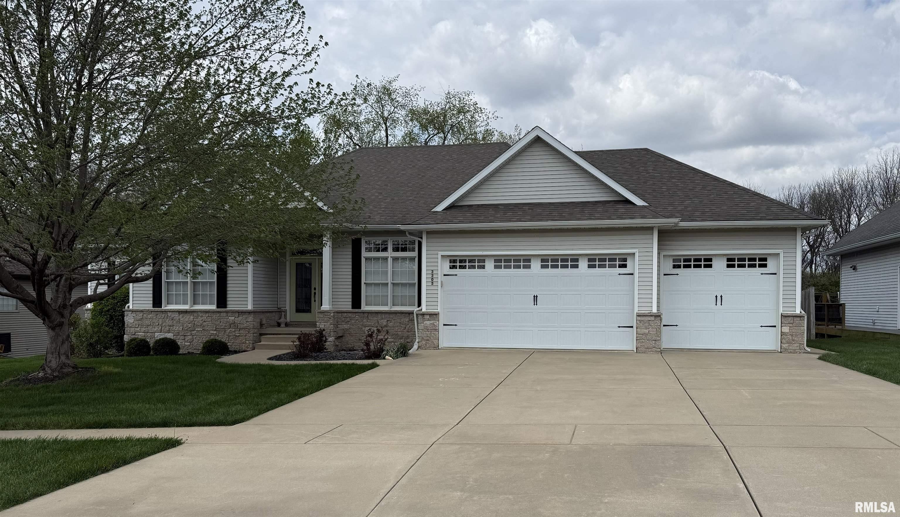 3305 Cash River Road Springfield, IL 62711 - Photo 2 of 2