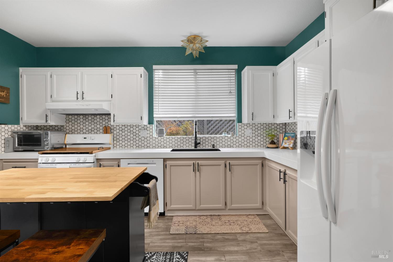 2452 Jadeite Way Santa Rosa, CA 95404 - Photo 9 of 40 Gallery Image 9