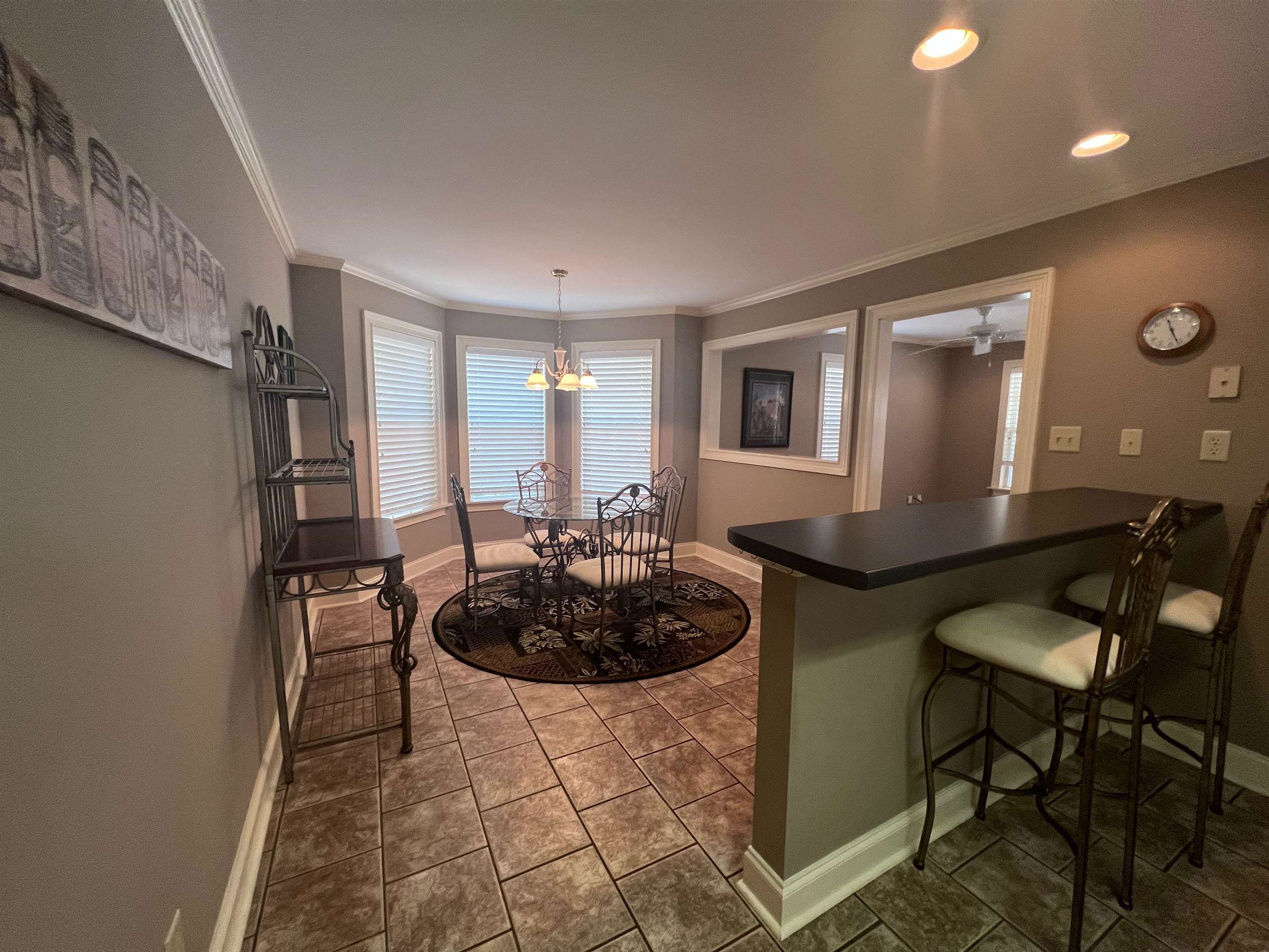10 Patsy Path Iuka, MS 38852 - Photo 4 of 18 a living room with furniture and a wooden floor
