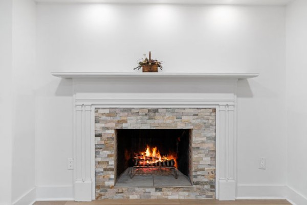 276 East Porters Bluff Road Clarksville, TN 37040 - Photo 13 of 41 a living room with a fireplace
