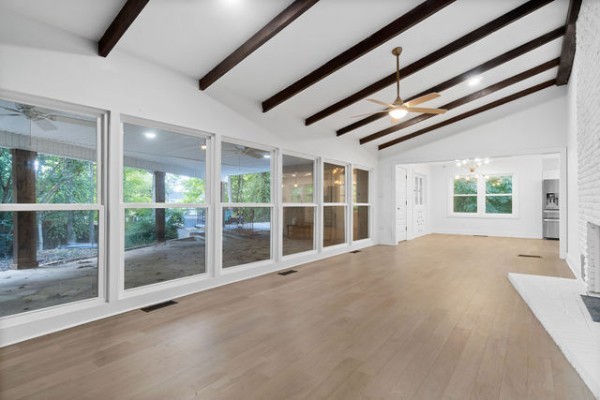 276 East Porters Bluff Road Clarksville, TN 37040 - Photo 29 of 41 a view of an empty room with a balcony