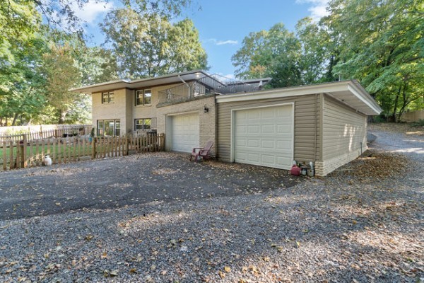 276 East Porters Bluff Road Clarksville, TN 37040 - Photo 35 of 41 a view of a house with a yard and large tree