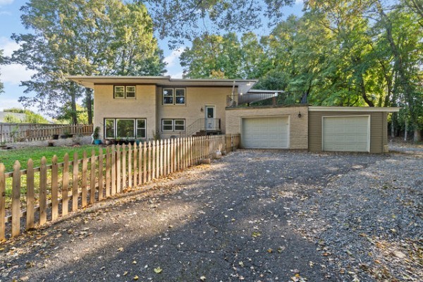276 East Porters Bluff Road Clarksville, TN 37040 - Photo 38 of 41 a view of a house with backyard and trees