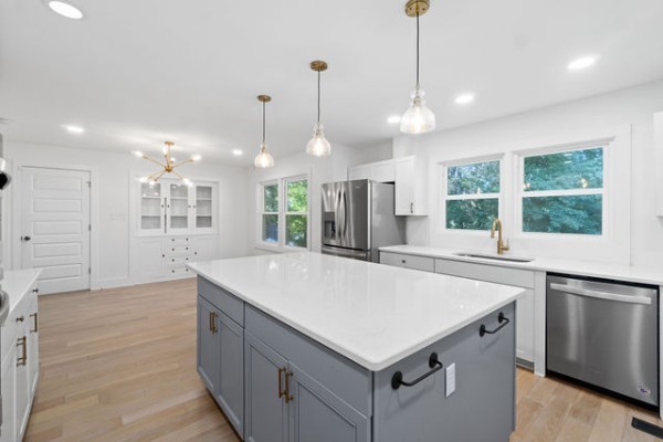276 East Porters Bluff Road Clarksville, TN 37040 - Photo 6 of 41 a large kitchen with kitchen island a large island in it