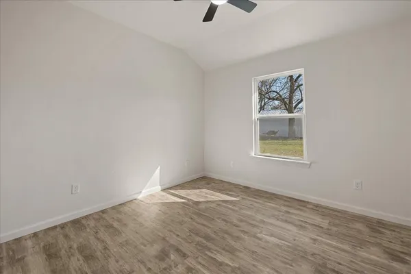 $269,000 | 200 Gladys Street, Lone Oak, TX 75453