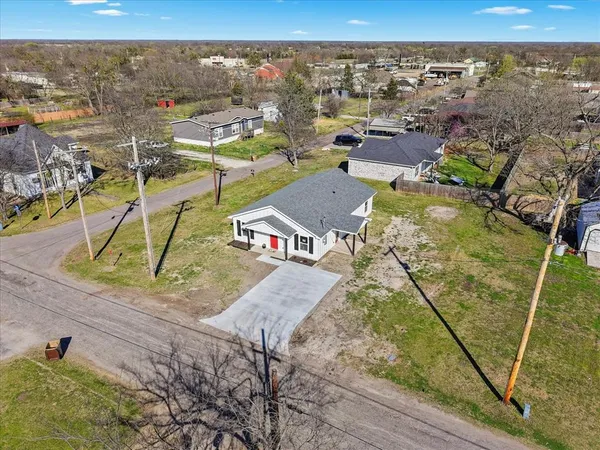 $269,000 | 200 Gladys Street, Lone Oak, TX 75453