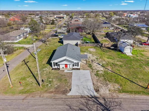 $269,000 | 200 Gladys Street, Lone Oak, TX 75453