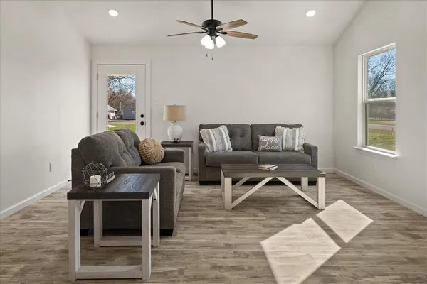$269,000 | 200 Gladys Street, Lone Oak, TX 75453
