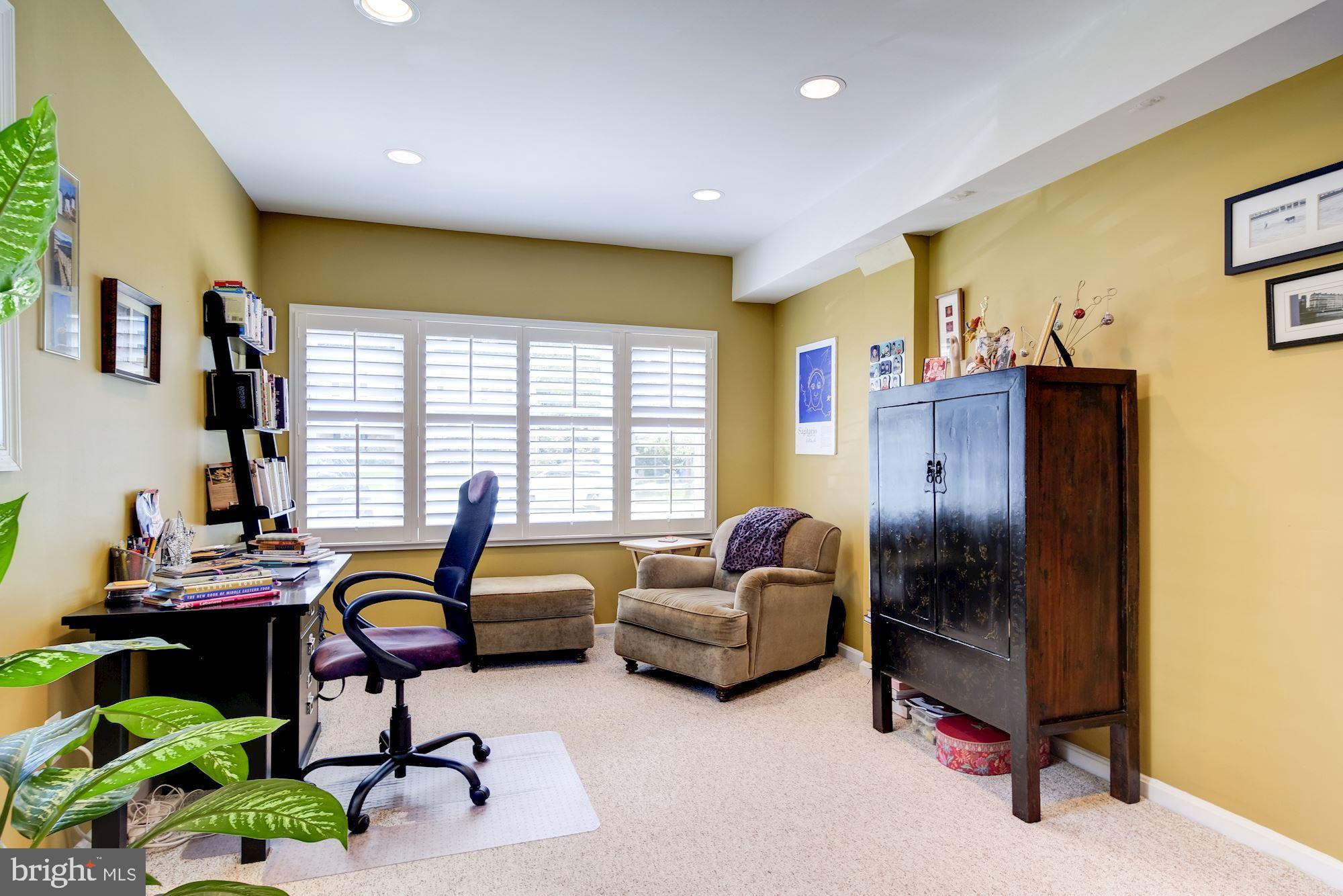 11821 Prestwick Road Potomac, MD 20854 - Photo 14 of 33 Home Office