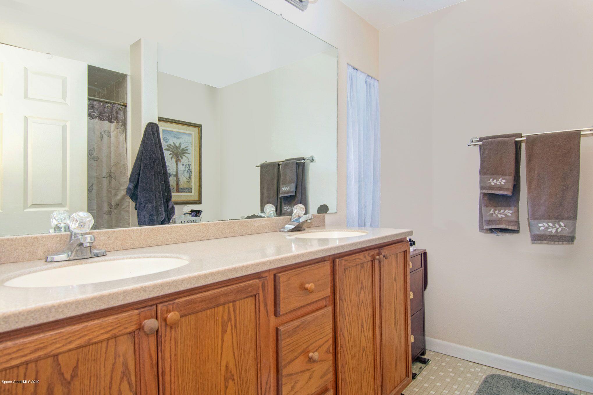 440 Myrtlewood Road Melbourne, FL 32940 - Photo 14 of 22 Master Bath